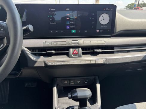 Used 2025 Kia K4 FWD image 17