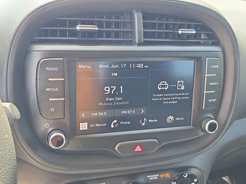 Certified 2023 Kia Soul LX FWD image 22