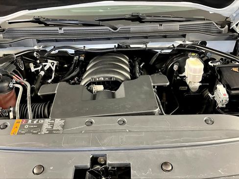 Used 2018 GMC Sierra 1500 SLE w/ SLE Value Package image 29