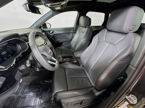 Certified 2025 Audi Q3 2.0T Premium Plus w/ Premium Plus Package image 5