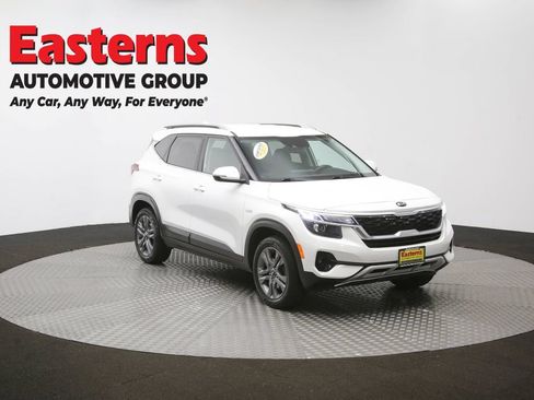 Used 2021 Kia Seltos S AWD/4WD image 48