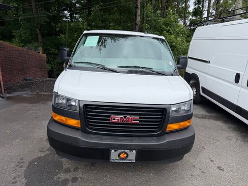 Used 2023 GMC Savana 3500 LS RWD image 2