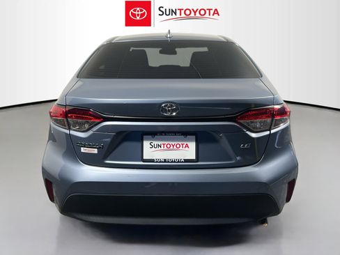 Used 2023 Toyota Corolla LE FWD image 5