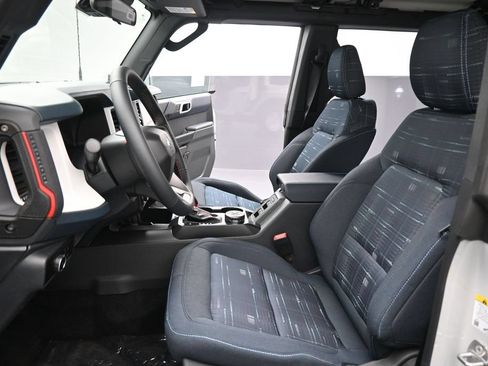 New 2026 Ford Bronco Heritage Edition AWD/4WD image 9