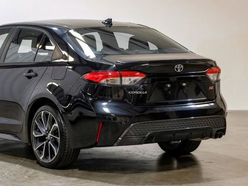 Used 2021 Toyota Corolla SE image 16