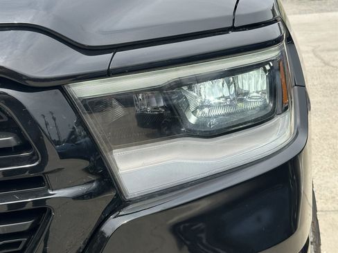 Used 2019 RAM 1500 Big Horn AWD/4WD image 36