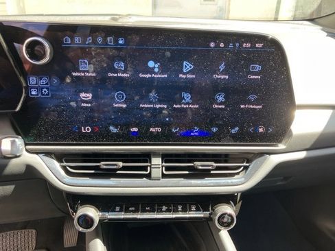 Used 2024 Chevrolet Equinox EV RS image 14