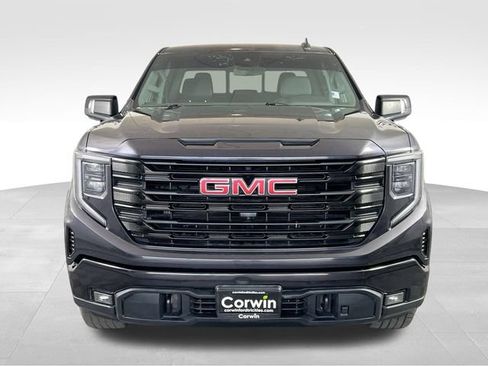 Used 2022 GMC Sierra 1500 Elevation w/ Elevation Premium Package AWD/4WD image 4
