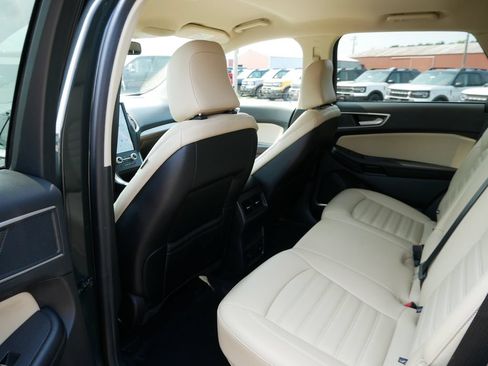 Certified 2024 Ford Edge SEL w/ Convenience Package AWD/4WD image 15