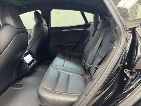 Used 2021 Tesla Model S Plaid image 16
