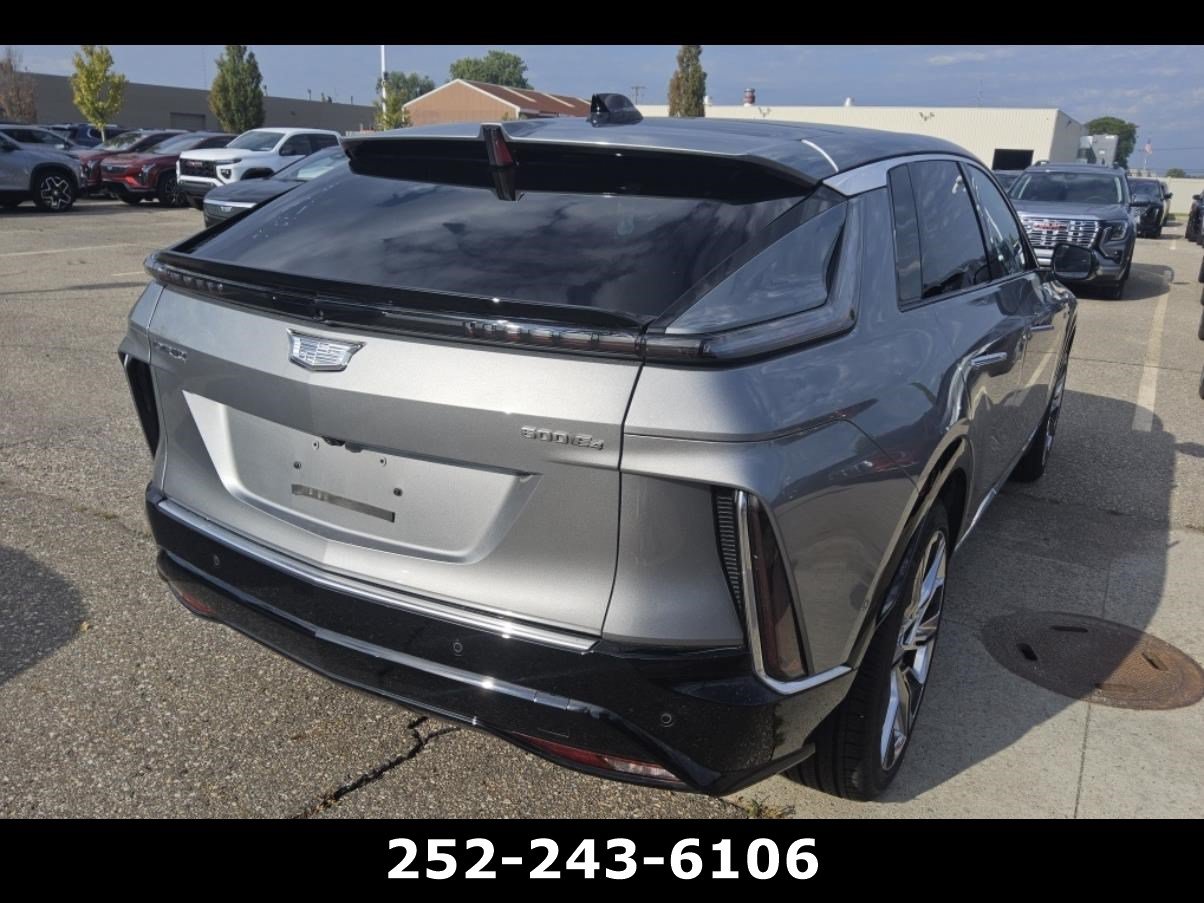 Used 2026 Cadillac Lyriq Signature Luxury w/ Nappa Leather Package AWD/4WD image 6