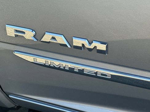 Used 2019 RAM 2500 Limited AWD/4WD image 21