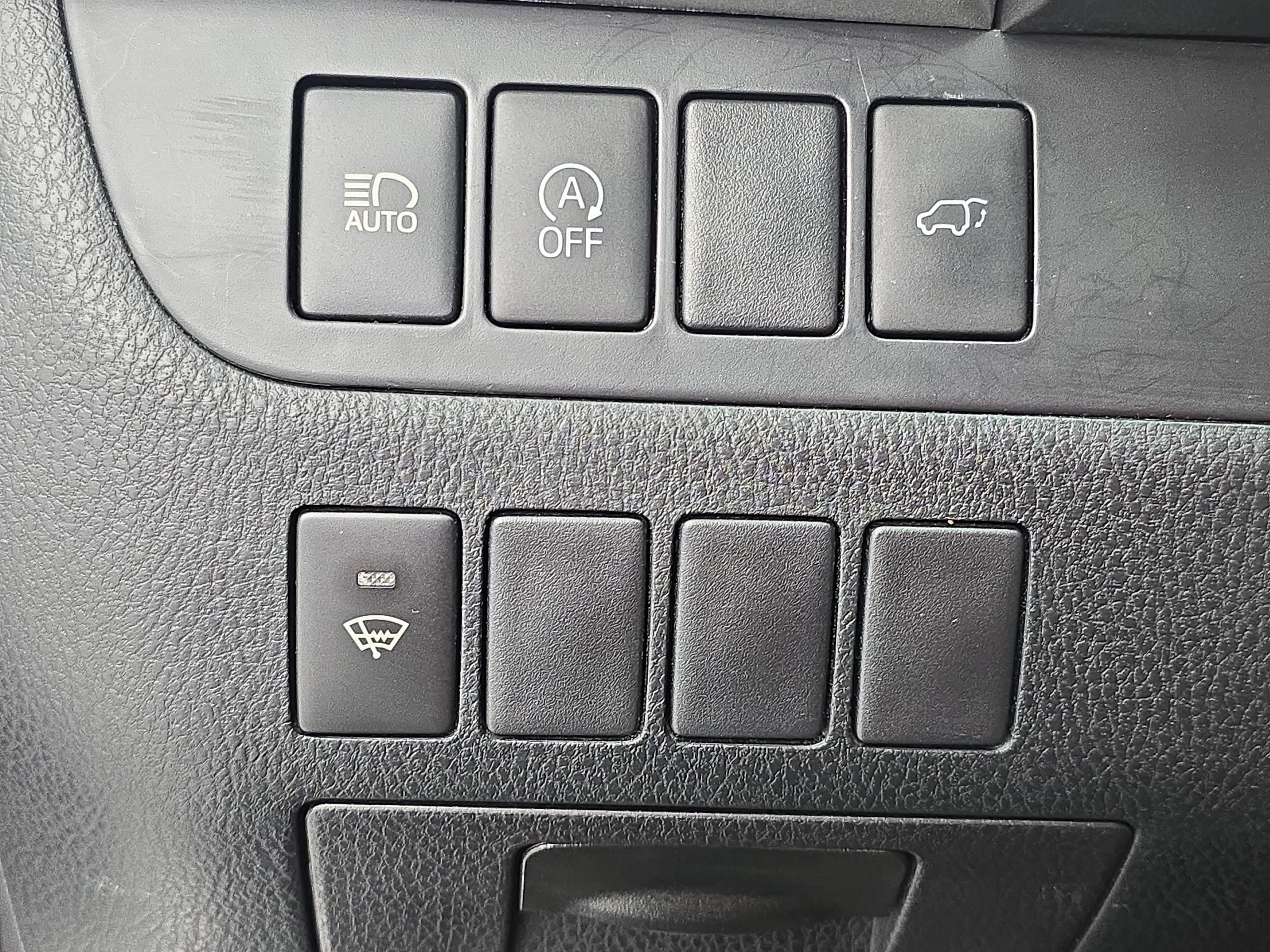 Used 2017 Toyota Highlander SE AWD/4WD image 27
