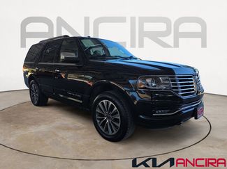 Used 2017 Lincoln Navigator Select video 1