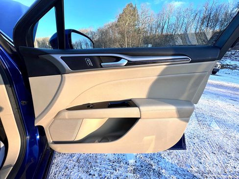 Used 2013 Ford Fusion SE image 27