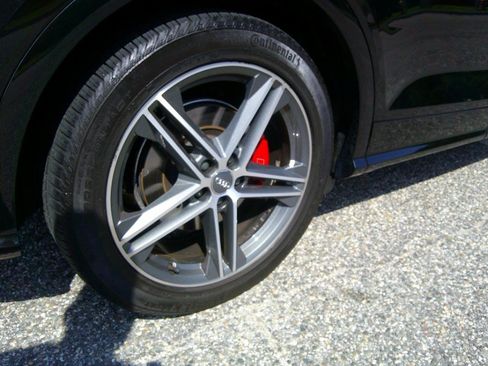 Used 2018 Audi SQ5 Prestige AWD/4WD image 14