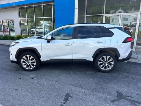 Used 2023 Toyota RAV4 XLE Premium AWD/4WD image 3