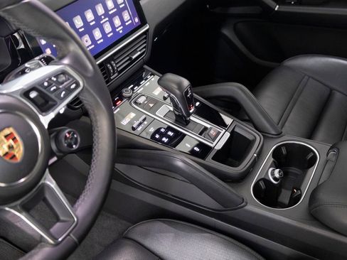 Certified 2023 Porsche Cayenne GTS AWD/4WD image 20