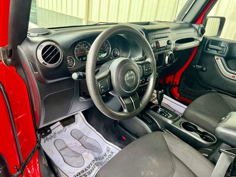 Used 2015 Jeep Wrangler Sport image 23