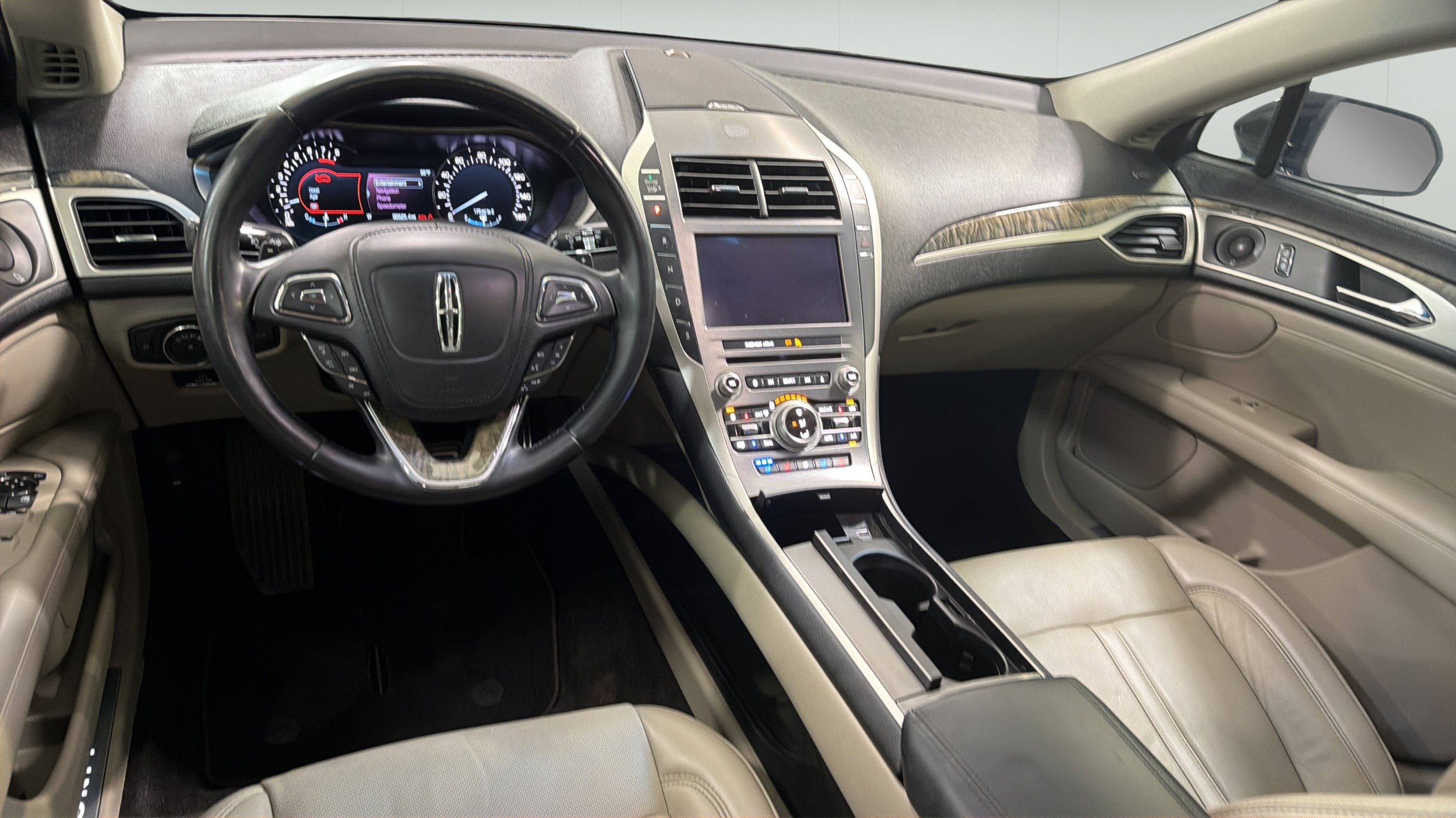 Used 2018 Lincoln MKZ Reserve w/ Magnetic Appearance Package AWD/4WD image 21