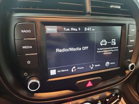 Certified 2025 Kia Soul LX FWD image 20