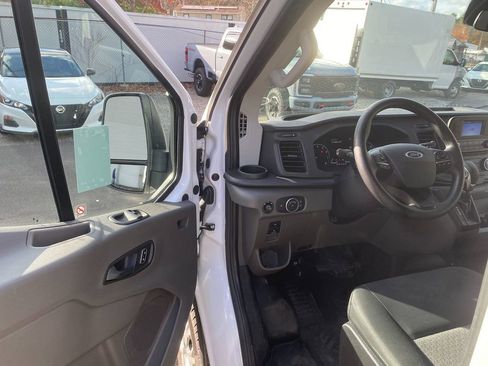 Used 2024 Ford Transit 250 Low Roof w/ Exterior Upgrade Package RWD image 10
