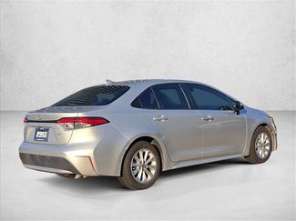Used 2020 Toyota Corolla LE w/ LE Premium Package FWD video 2