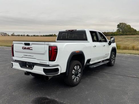 Used 2024 GMC Sierra 2500 Denali w/ Technology Package AWD/4WD image 7