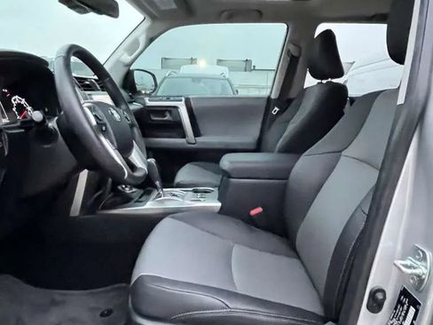 Used 2024 Toyota 4Runner SR5 Premium image 8