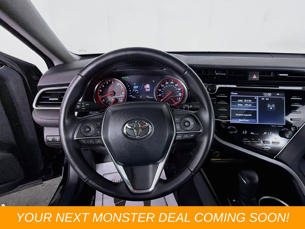 Used 2018 Toyota Camry XSE FWD image 11