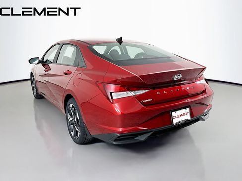 Certified 2023 Hyundai Elantra SEL w/ Convenience Package FWD image 10