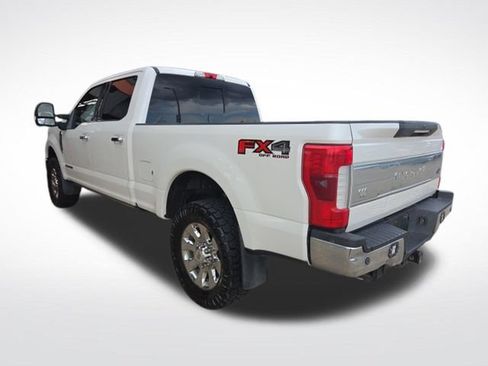 Used 2018 Ford F250 King Ranch w/ King Ranch Ultimate Package AWD/4WD image 5