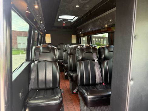 Used 2015 Mercedes-Benz Sprinter 3500 w/ Window Fleet Package image 18