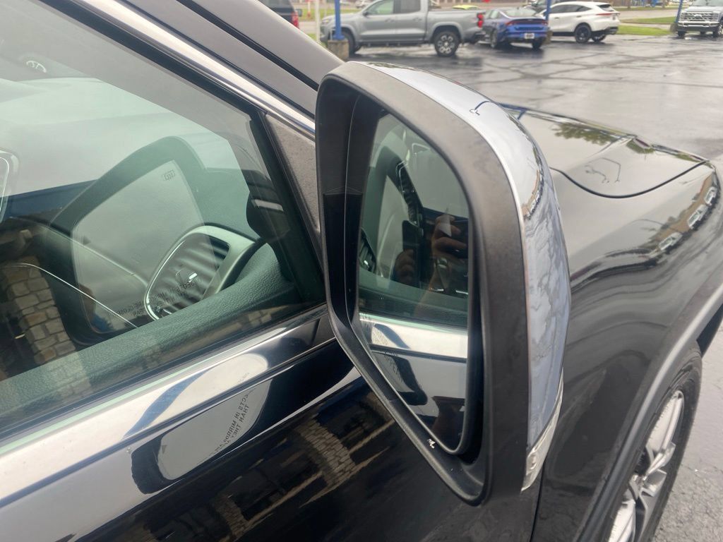 Used 2020 Jeep Grand Cherokee Limited w/ Luxury Group II RWD image 11