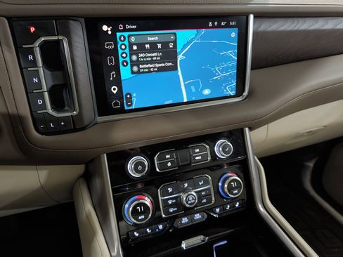 Used 2024 GMC Yukon Denali w/ Max Trailering Package image 11