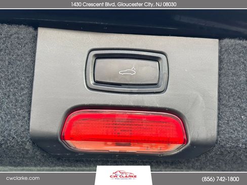 Used 2018 Porsche Cayenne image 27