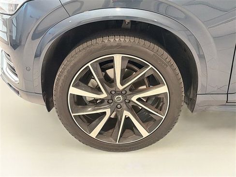 Used 2024 Volvo XC90 B5 Plus image 28