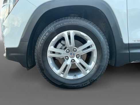 Used 2024 GMC Terrain SLE image 14