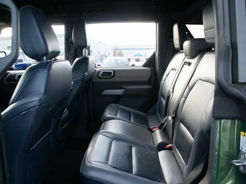 Used 2023 Ford Bronco Wildtrak image 28