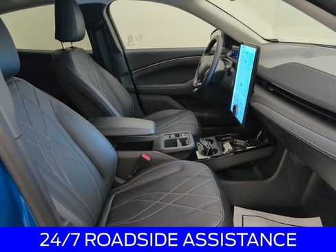 Certified 2025 Ford Mustang Mach-E Select w/ Comfort Package Lite image 17