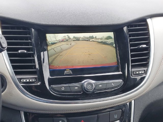 Used 2018 Chevrolet Trax Premier FWD image 22