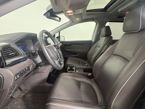 Used 2023 Honda Odyssey Elite image 9