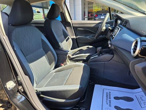 Used 2023 Nissan Versa SV FWD image 21