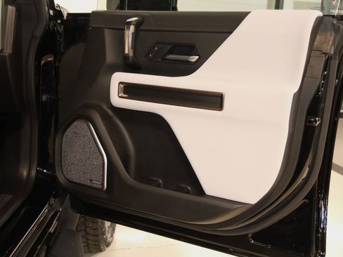 Used 2025 GMC Hummer EV 3X AWD/4WD image 50