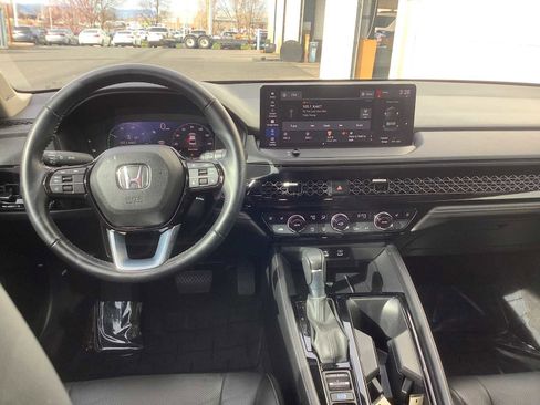 Certified 2023 Honda Accord Touring image 10