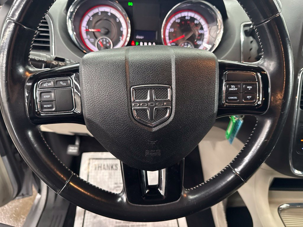 Used 2019 Dodge Grand Caravan SXT FWD image 23