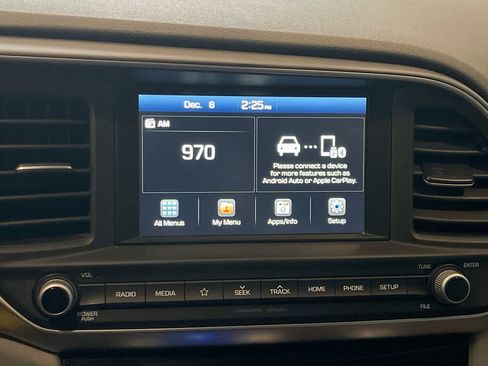 Used 2019 Hyundai Elantra SEL image 16