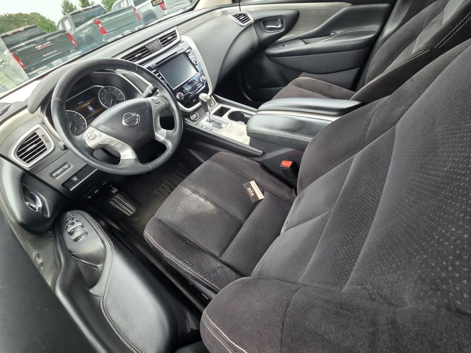 Used 2018 Nissan Murano SV AWD/4WD image 8