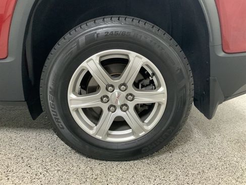 Used 2019 GMC Acadia SLE w/ LPO, Floor Liner Package AWD/4WD image 10