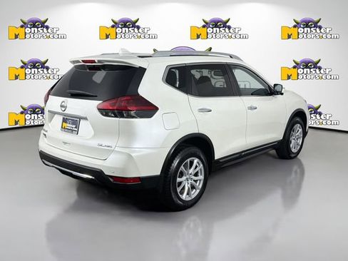 Used 2019 Nissan Rogue S image 5